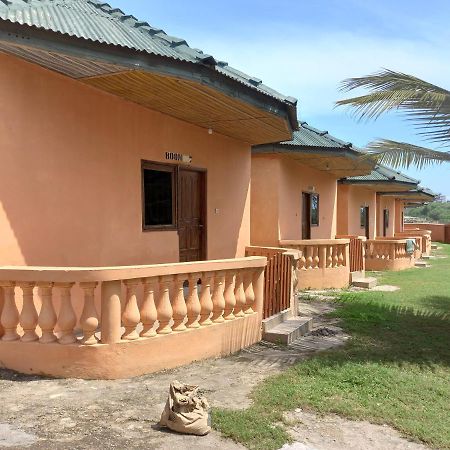 Comfort Beach Resort Biriwa Eksteriør bilde