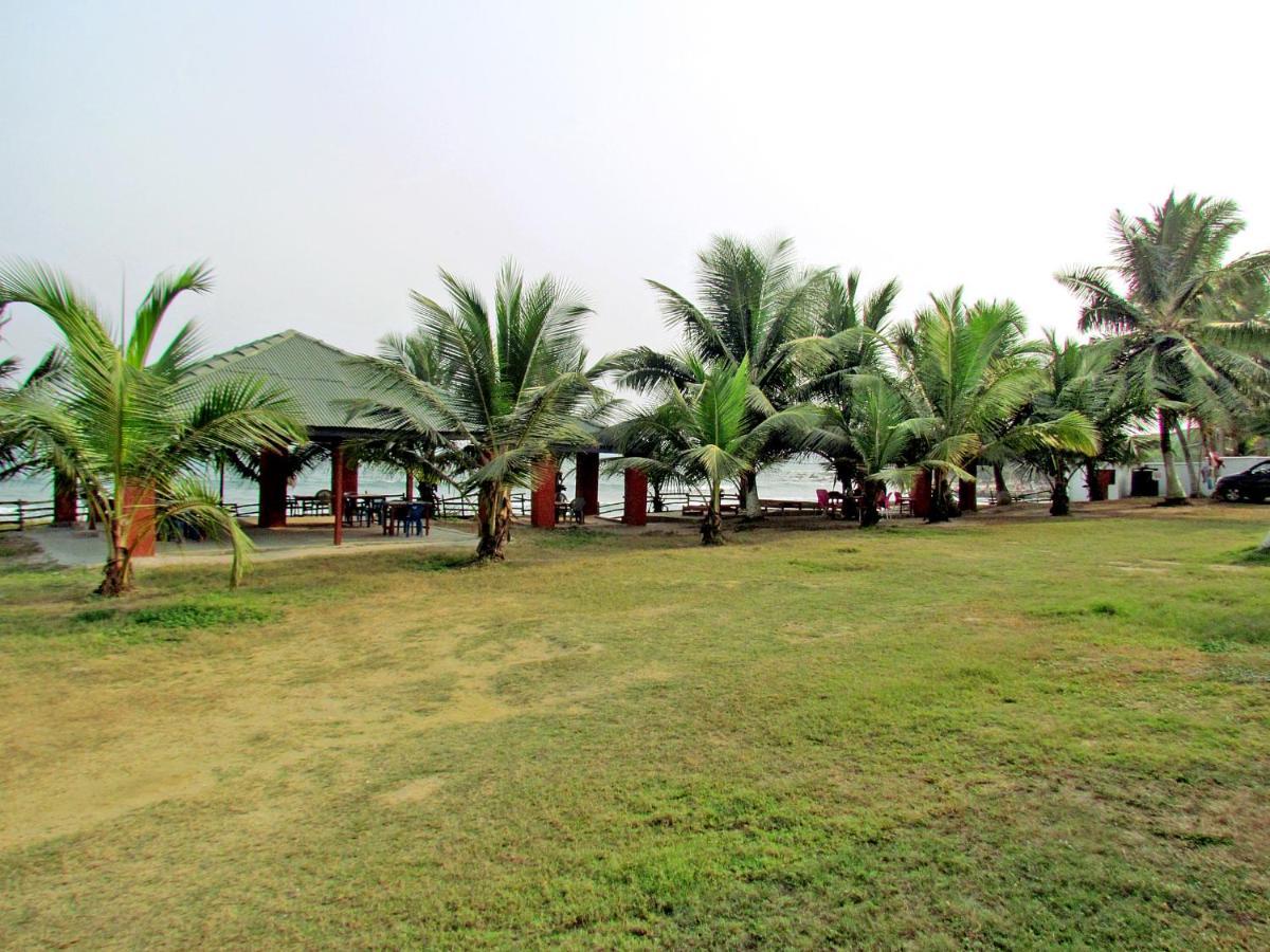 Comfort Beach Resort Biriwa Eksteriør bilde
